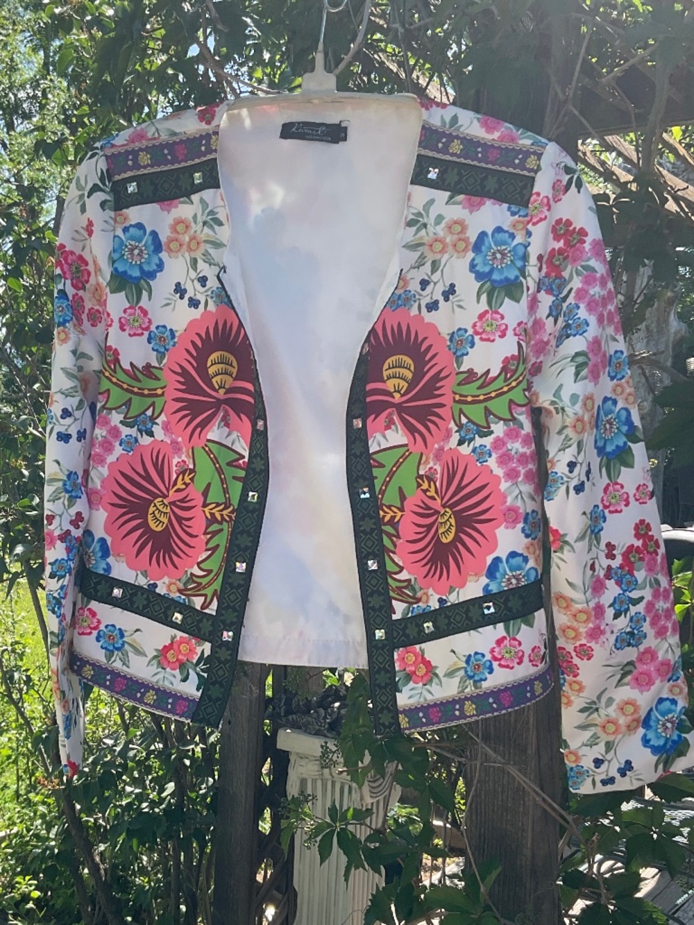 Kivenst High Fashion Open Bohemian Jacket
